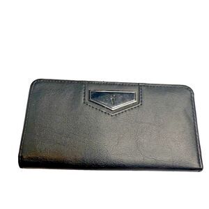 Simply Vera Wallet Black Snap Closure Signature Wallet 3.5"H X 7"L